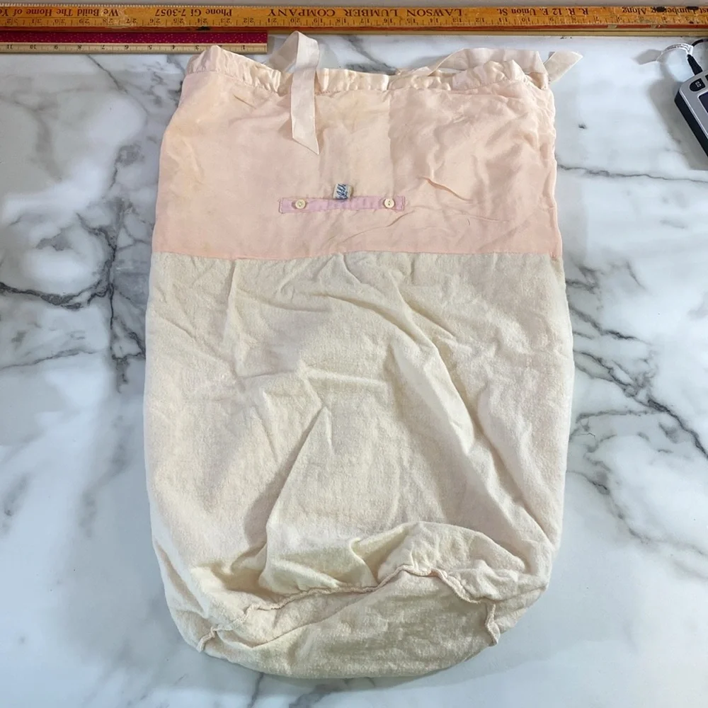 Vintage 60s The JS Hudson Co Zip up‎ Silk Swaddle Blanket Set Baby Pink Ruffle